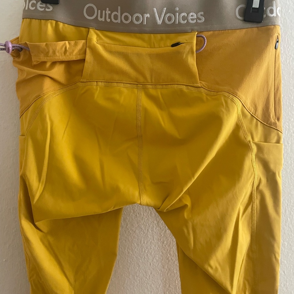 Outdoor Voices Snacks 7/8 Leggings in Cider Yellow - Picture 3 of 8